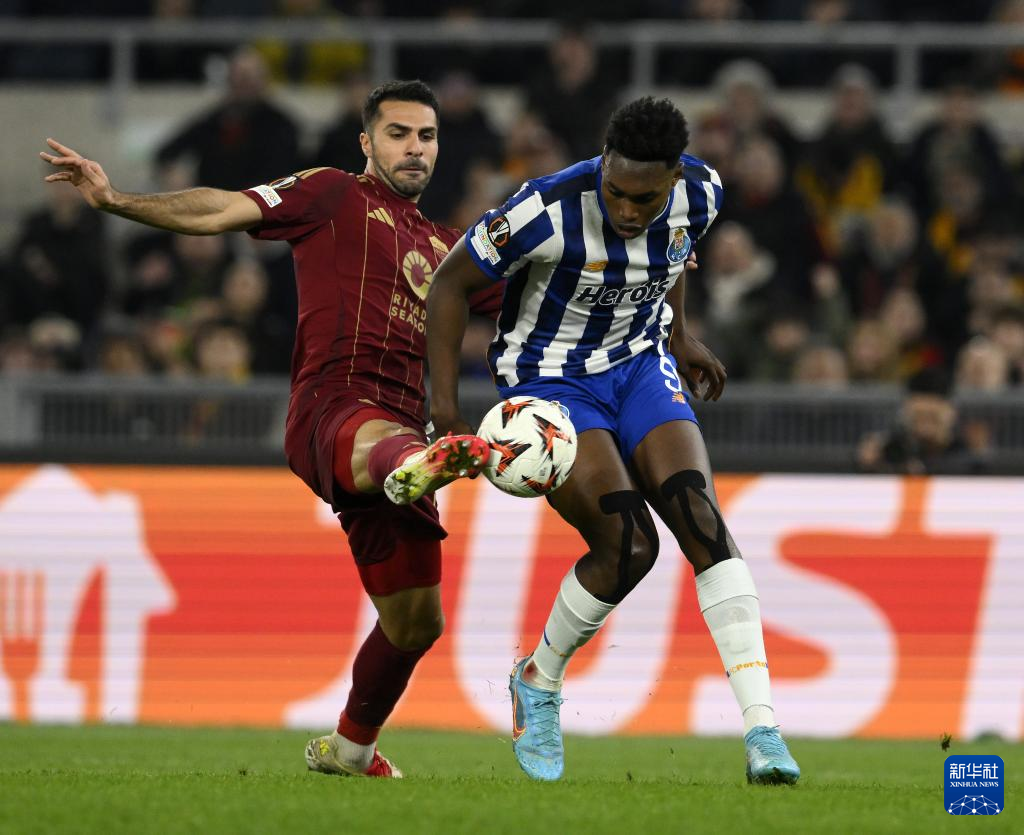 包含波尔图训练开放日，加时末段刷新队史纪录引欢呼，欧联在即，资深球员宣示担当的词条