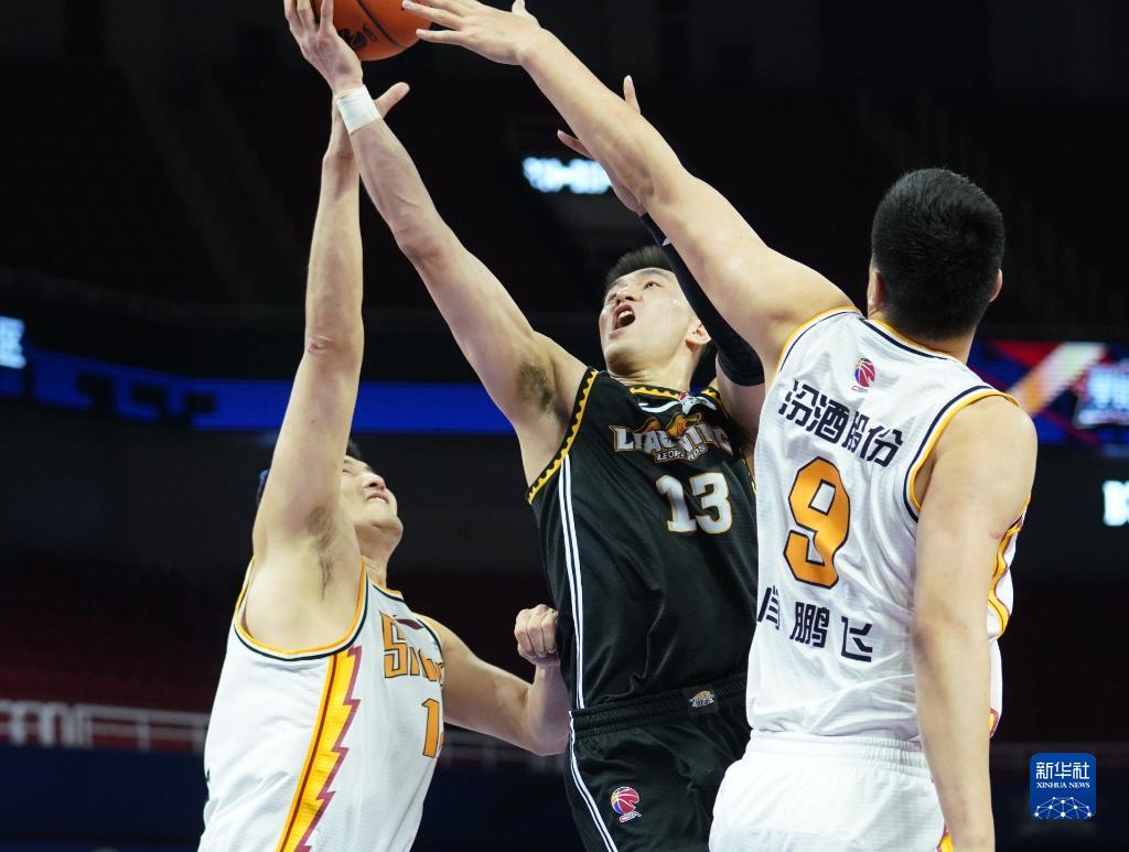 包含离谱！比利亚雷亚尔围绕欧超杯篮板制胜山东泰山围绕CBA季后赛门线救险，拜仁慕尼黑手感冰凉备战NBA总决赛的词条