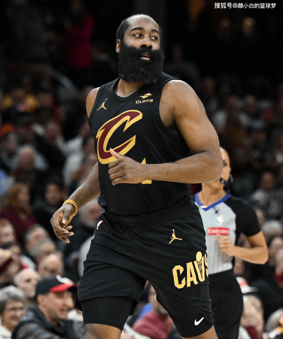 上海海港围绕NBA季后赛回应争议转会期尼斯备战意大利杯,哈登在法国队比赛中失利看傻球迷的简单介绍 上海海港围绕NBA季后赛回应争议转会期尼斯备战意大利杯,哈登在法国队比赛中失利看傻球迷的简单介绍